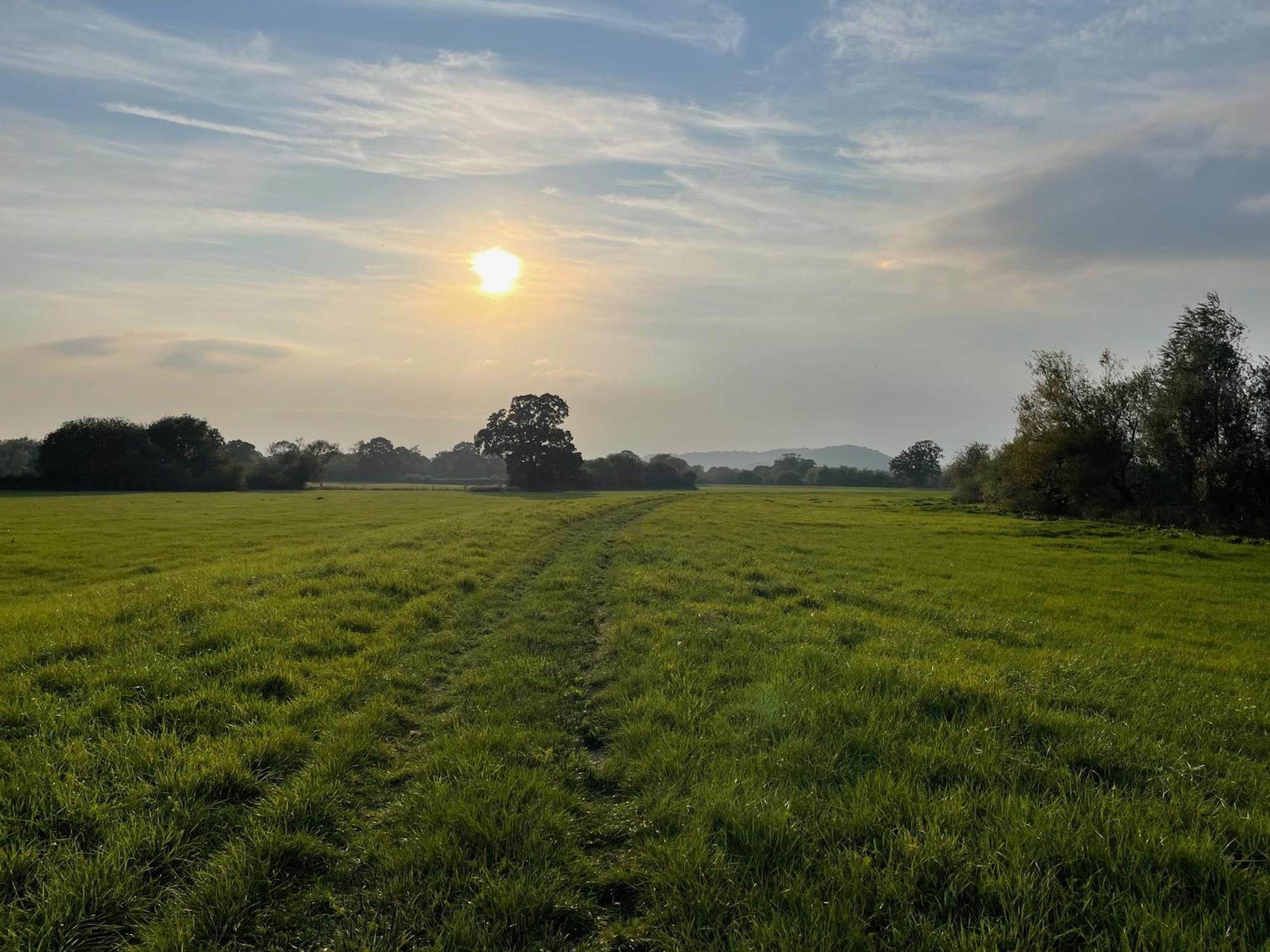 Severnside Boat And Caravan Park Gloucestershire - Caravan 1 Deerhurst 외부 사진