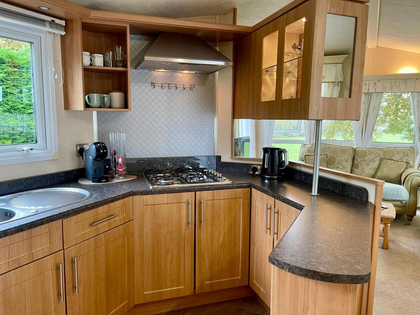 Severnside Boat And Caravan Park Gloucestershire - Caravan 1 Deerhurst 외부 사진