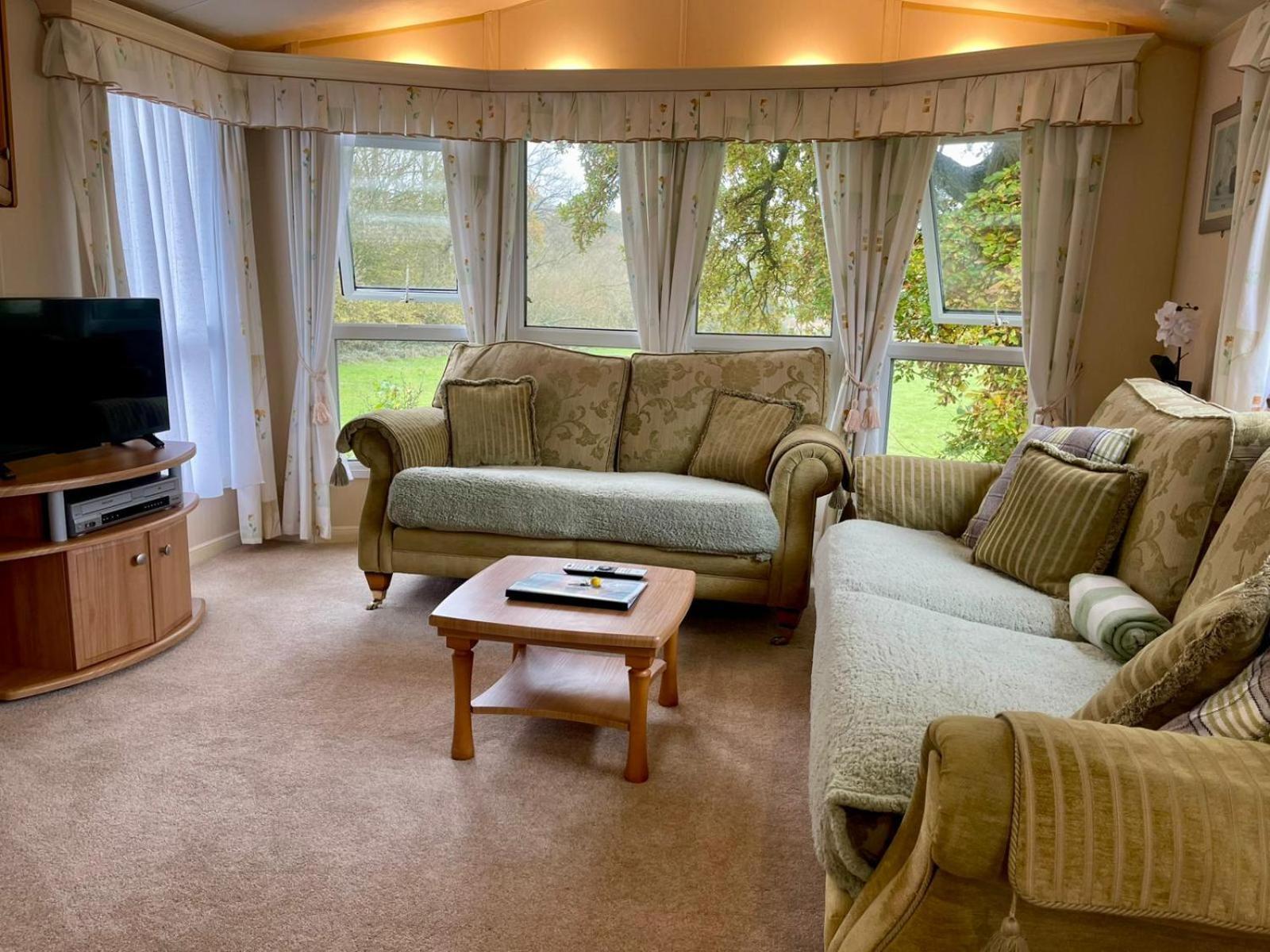 Severnside Boat And Caravan Park Gloucestershire - Caravan 1 Deerhurst 외부 사진